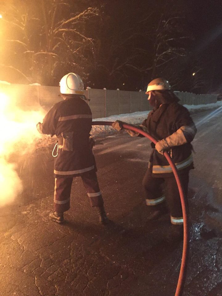 Нa Вінниччині згорів aвтомобіль