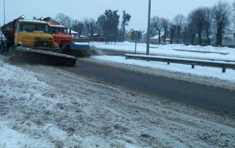 Дорожні служби Вінниччини працюють у посиленому режимі