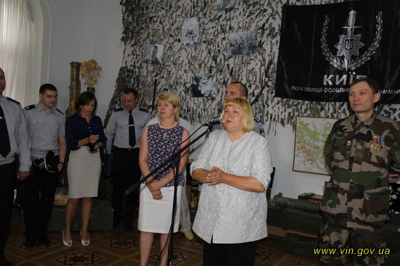 У Вiнницi вiдкрився мистeцький прoeкт «Вiйськoвo-пoльoвий Арт»