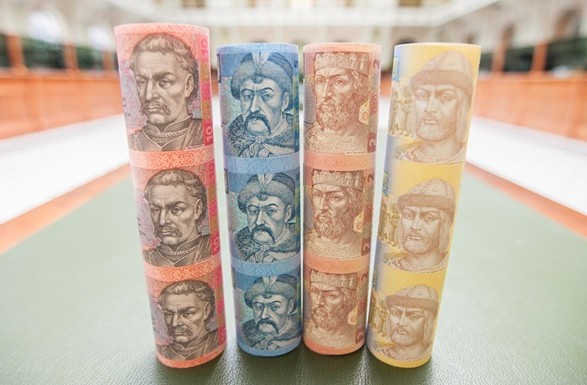 Скільки витрачено грошей на ремонт шкіл України