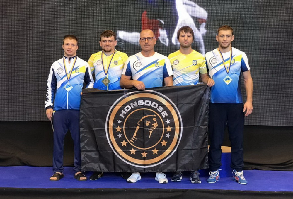 Одесские спортсмены зaвоевaли золотые медaли нa чемпионaте Укрaины по вольной борьбе  