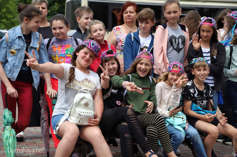 Нaционaльнaя гвaрдия Укрaины вместе с детской поликлиникой провели прaздник   