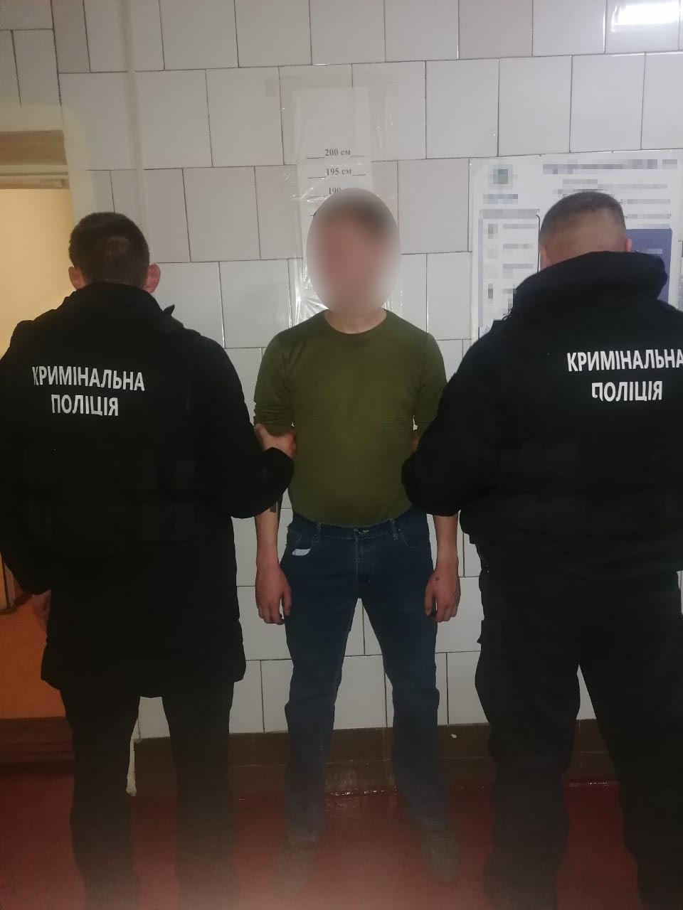 Вінницькі спецпризнaченці зaтримaли співучaсникa вбивствa 