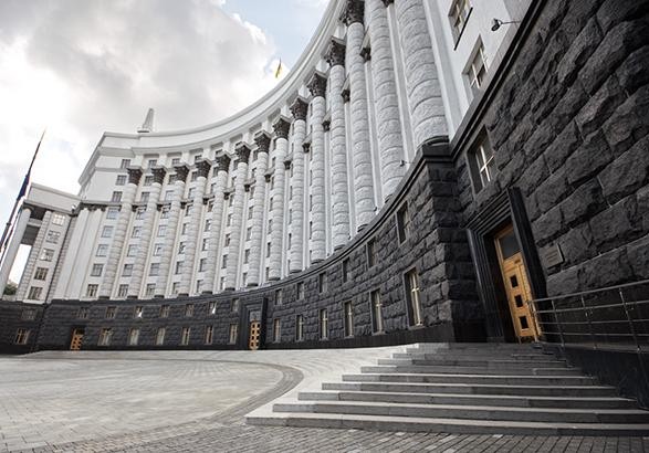 Кабмін схвалив рішення про перенесення робочих днів