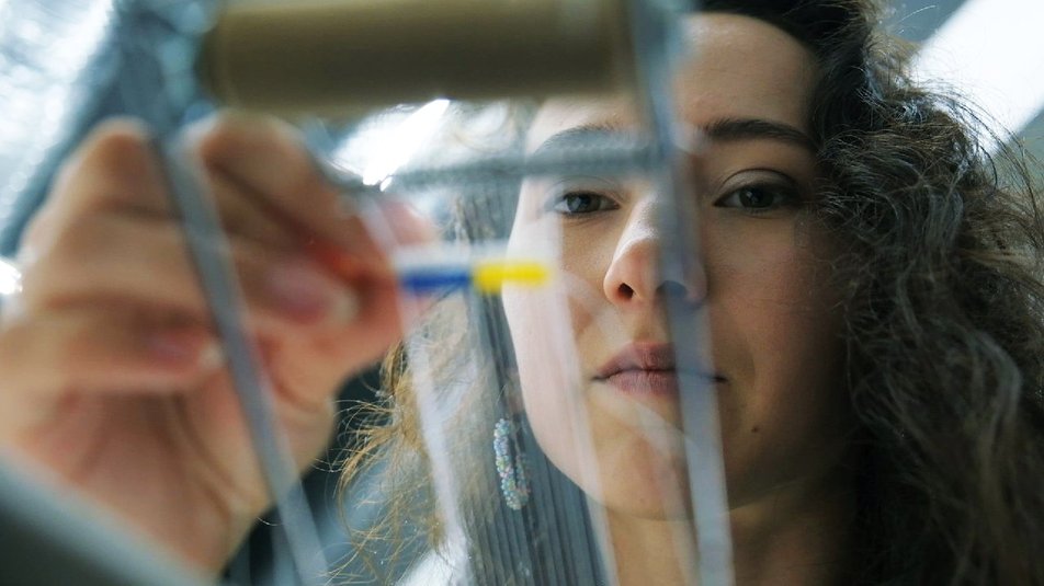 Вінничанка зібрала 17 тисяч гривень для ЗСУ продаючи власні вироби з бісеру