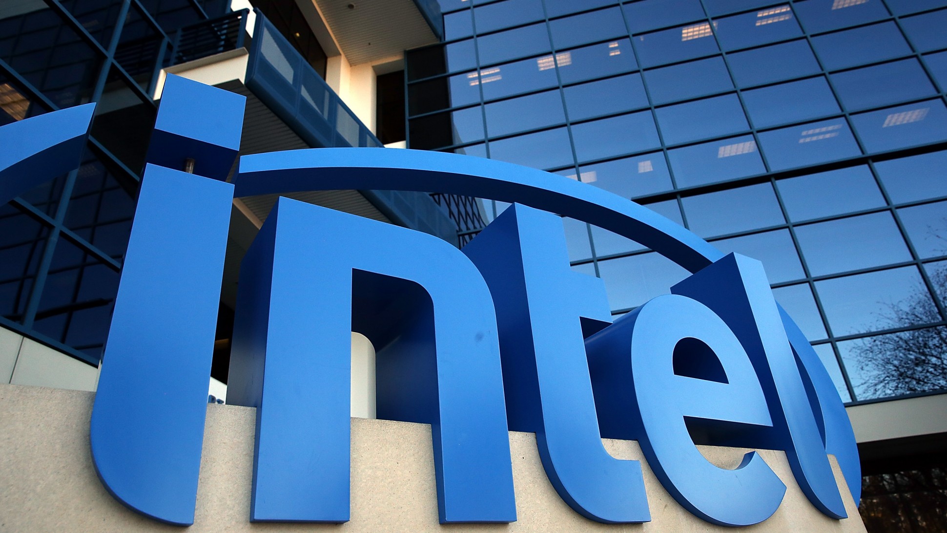 Intel може закрити офіс в Україні