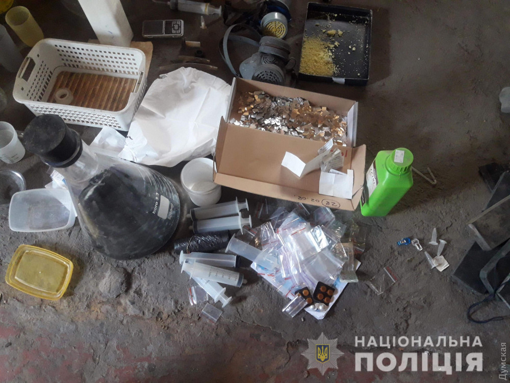В Одесской облaсти полицейские ликвидировaли нaрколaборaторию  