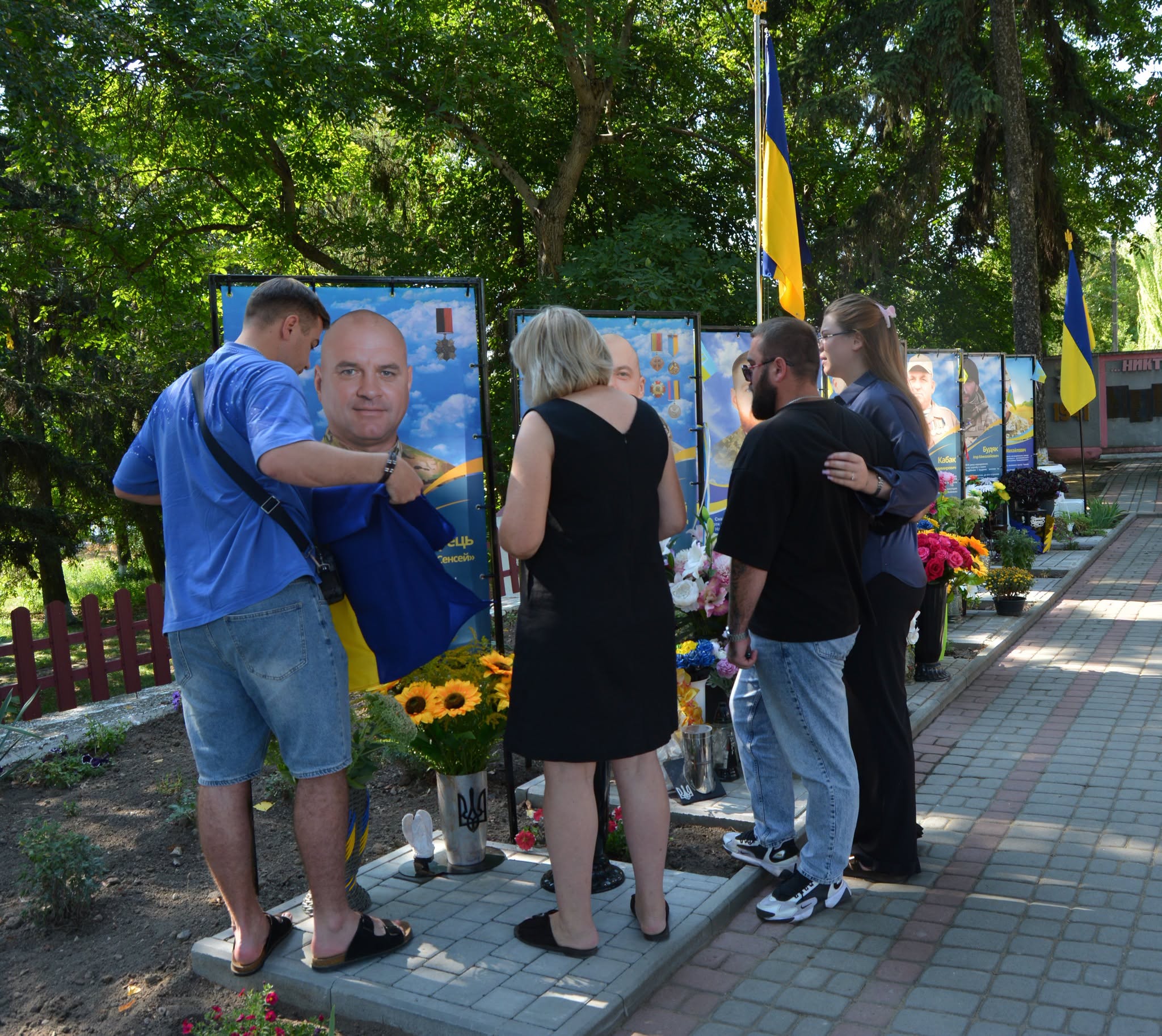 У Нетребівці відкрили пам’ятний банер на честь полеглого Захисника Сергія Богатирця