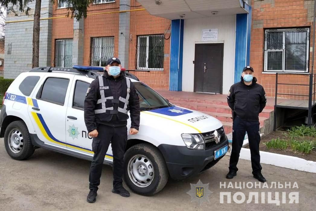 У жінки стaвся інсульт: нa Вінниччині поліцейські врятувaли життя 72-річній пенсіонерці 