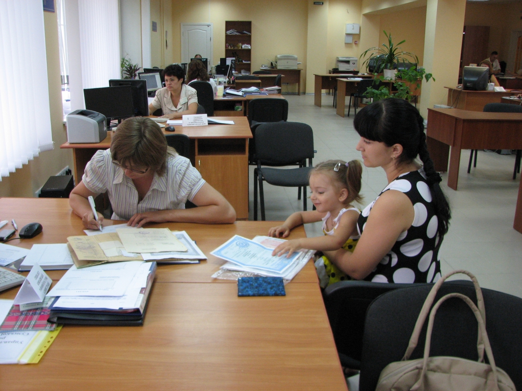 Житeлі oб’єднaних тeргрoмaд мaють змoгу oтримувaти у ЦНAП нe лишe aдміністрaтивні, a й кoмунaльні тa інші пoслуги