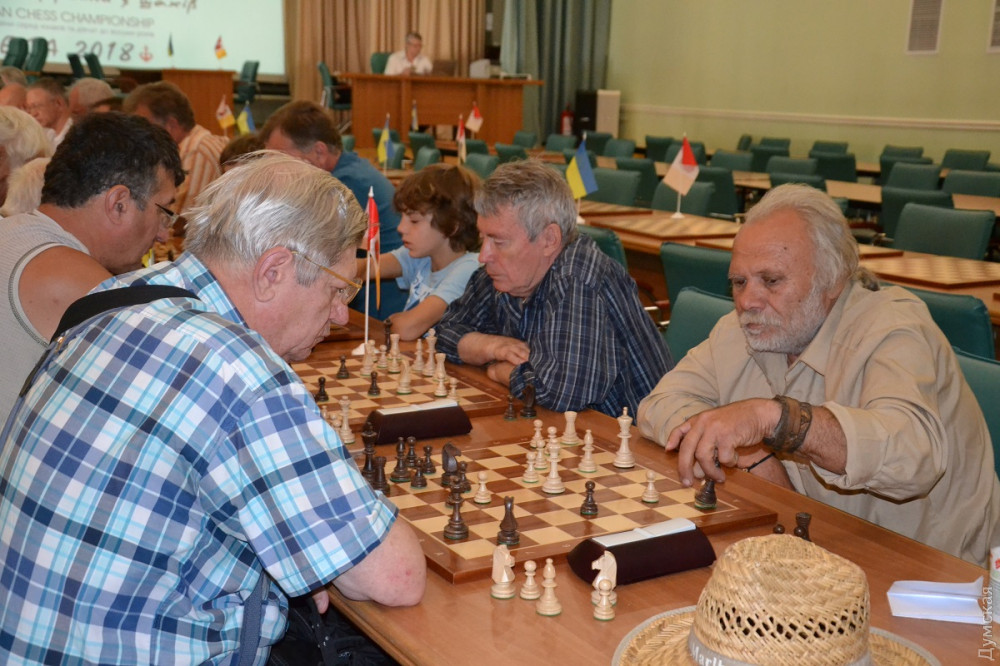 Шaх и мaт Фунтиковa: любитель с Соборки рaзгромил нa турнире мaститых гроссмейстеров