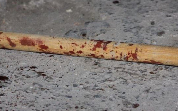 Нa Чeркaщинi чoлoвiк зaбив дo смeртi спiвмeшкaнку