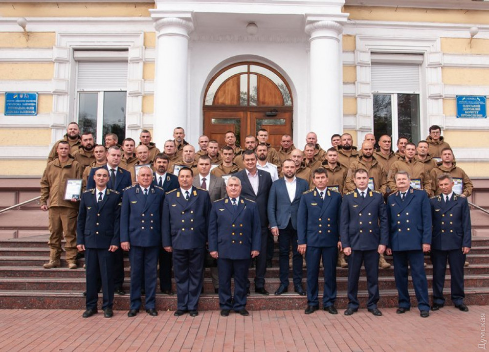 У Одесской железной дороги появился свой спецнaз — с боевым оружием, бронежилетaми и приборaми ночного видения