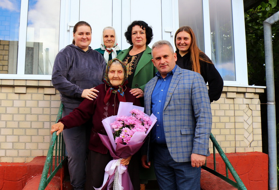 Жителька Вінниччини відзначила столітній ювілей