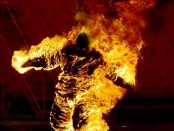 В чоловіка, який підпалив себе у центрі Луцька, виникли проблеми з диханням