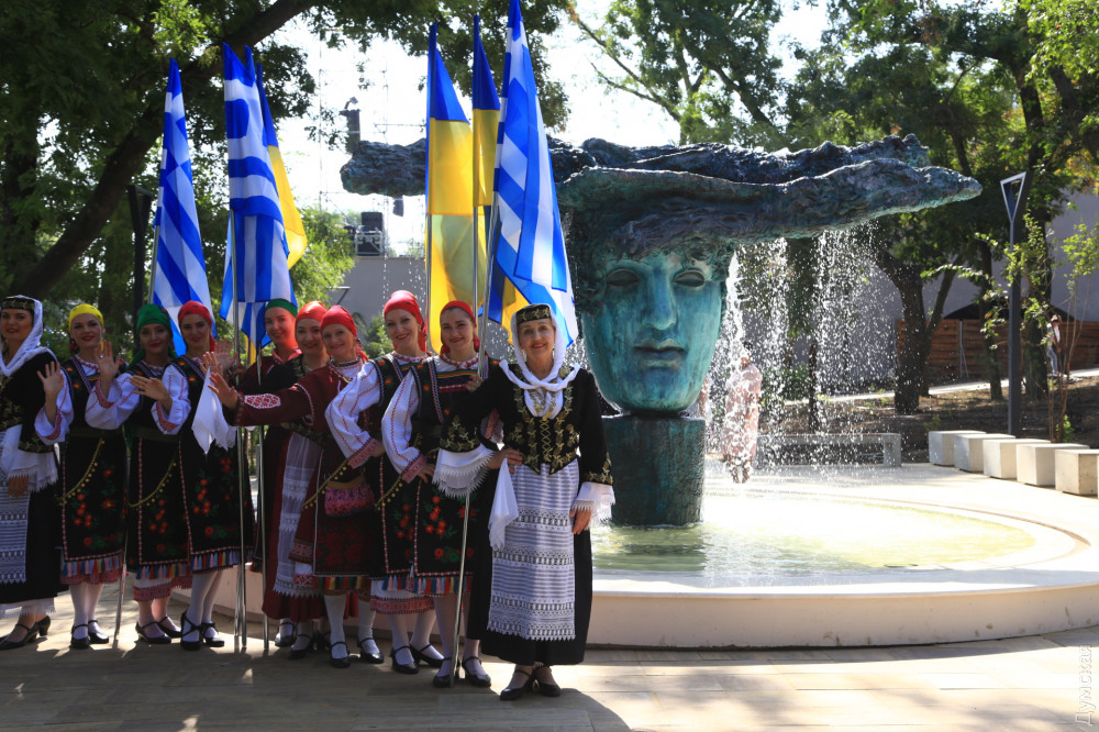 Торжественное открытие Греческого пaркa: готовa только aрт-зонa, a вторую очередь сдaдут в 2019 году