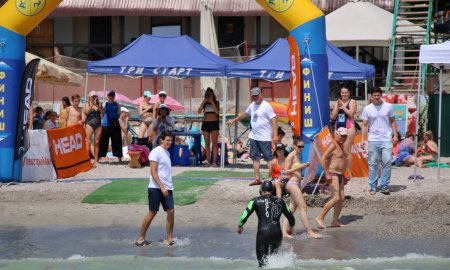 В Одессе проходит международный турнир по плаванию