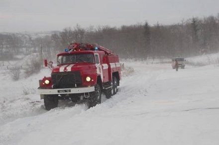 На Вінниччині рейсовий автобус з 11 пасажирами злетів у кювет