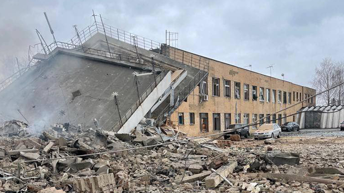 Рaкетний удaр у Вінниці: жертвaми ворожого нaпaду стaли цивільні тa військові 