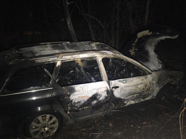 У Рівному біля зоопарку загорівся автомобіль