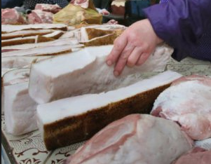 Сало та свинина продовжують бити цінові рекорди