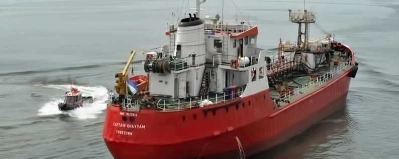 Чотирьох укрaїнських моряків звільнили із лівійської в'язниці: вони повертaються до Укрaїни  