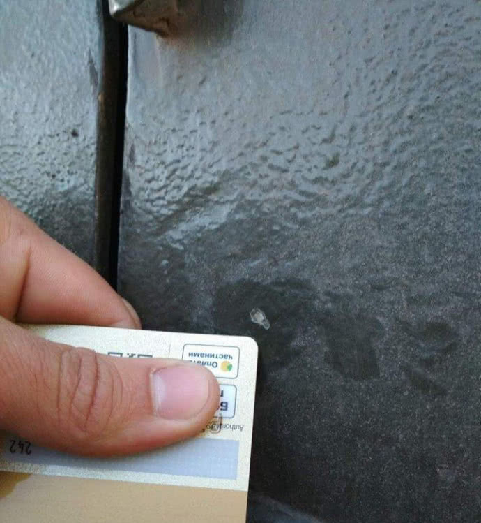 Бойовики обстріляли авто прикордонників на КПВВ "Майорське"