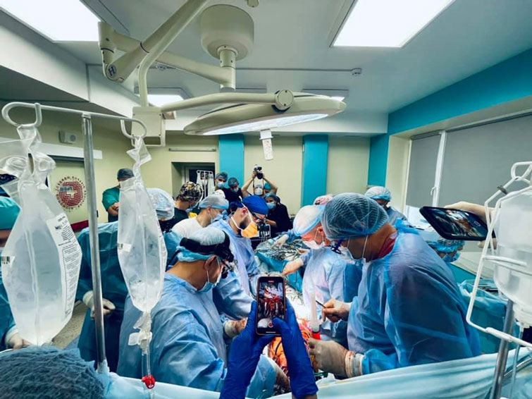 В Україні вперше провели операцію з трансплантації легенів