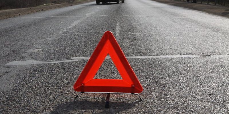 На автодорозі Київ – Чоп "Форд" врізався у "Мерседес", є загиблі