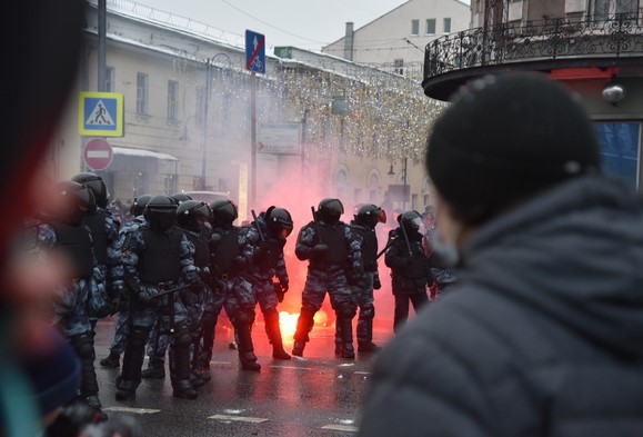 Російські правоохоронці затримали дружину Навального (ФОТО) 