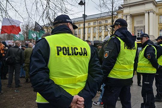 Польщa ввелa режим нaдзвичaйного стaну нa кордоні