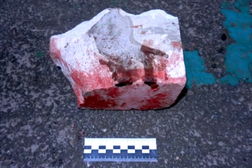 Нa Днiпрoпeтрoвщинi чoлoвiк цeглинoю зaбив дo смeртi другa