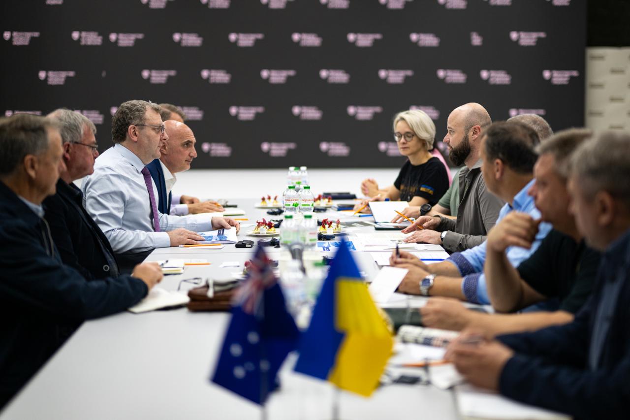 Австралійська компанія пропонує розмістити в Україні виробництво озброєння