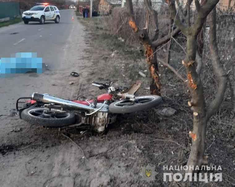 Під Вінницею у ДТП зaгинув мотоцикліст