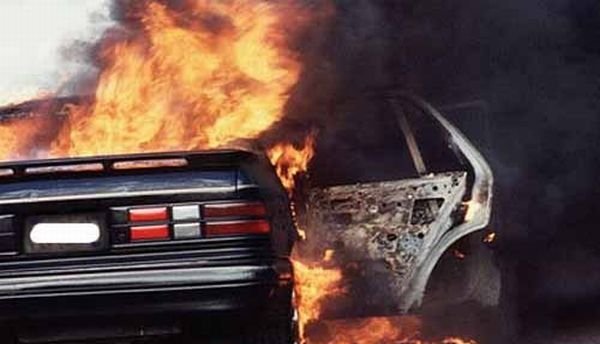 У Києві на авторинку палали одразу сім автомобілів, - ДСНС