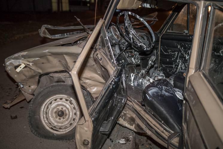 У Дніпрі в ДТП постраждали дві людини (Фото)