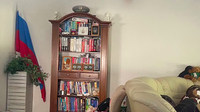 В Німеччині у квартирі ймовірного шпигуна РФ знайшли російські прапори і нашивку "Беркуту"