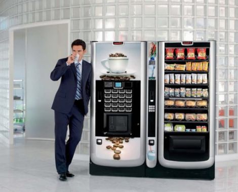 Яку загрозу може нести вживання кави з вуличних автоматів