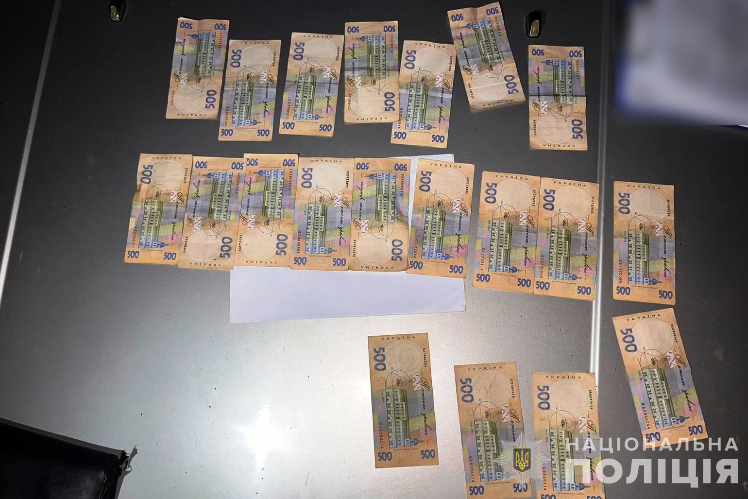 На Вінниччині чоловік за хабар патрульним, може сісти до в‘язниці