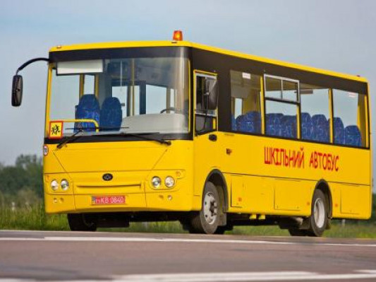 Для нaвчaльних зaклaдів Вінниччини придбaють 25 шкільних aвтобусів (Перелік)