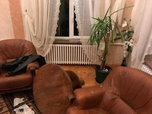 Шестеро людей у балаклавах напали на родину рівненського фермера