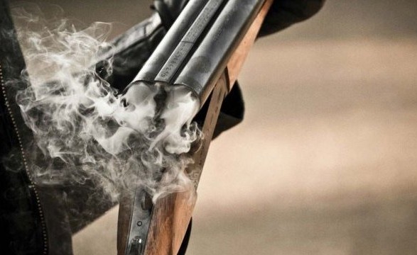 У Львові чоловік застрелився у власному автомобілі