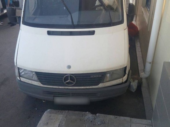 У Харкові під колесами мікроавтобуса загинула дитина