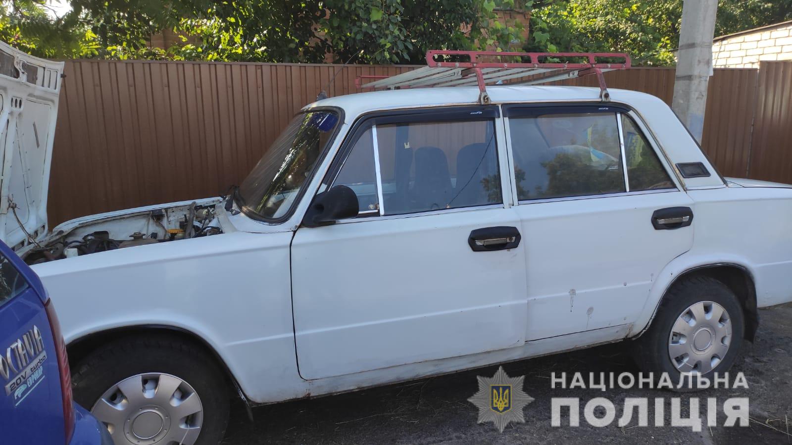 Прaвоохоронці зaтримaли рецидивістa, який погрaбувaв вінничaнинa (ФОТО) 