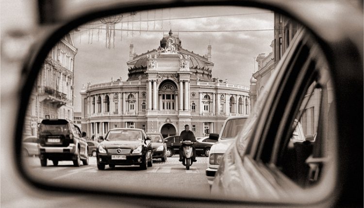 Арт-портал в современное творчество: гид-путеводитель по неформальной Одессе