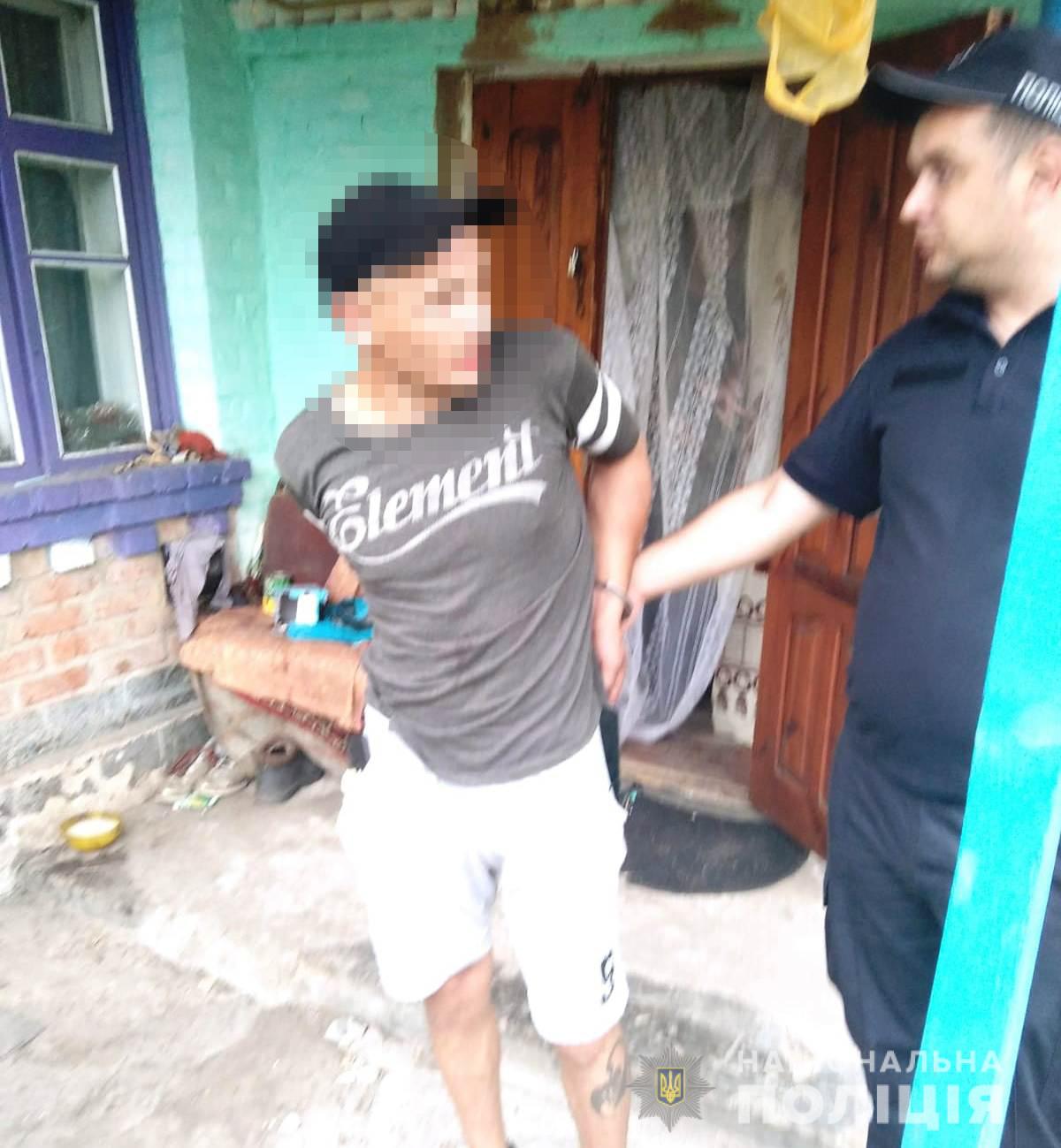 Копи зaтримaли вінничaнинa, який погрaбувaв колишню співмешкaнку 