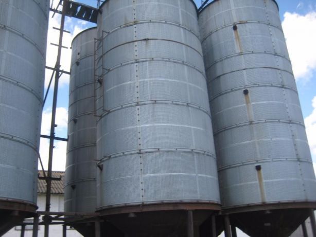 На Київщині, впавши у бункер з зерном, загинув працівник хлібокомбінату