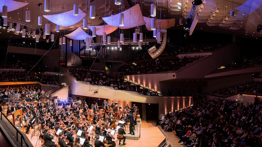 Берлінська філармонія взяла під опіку два українських оркестри