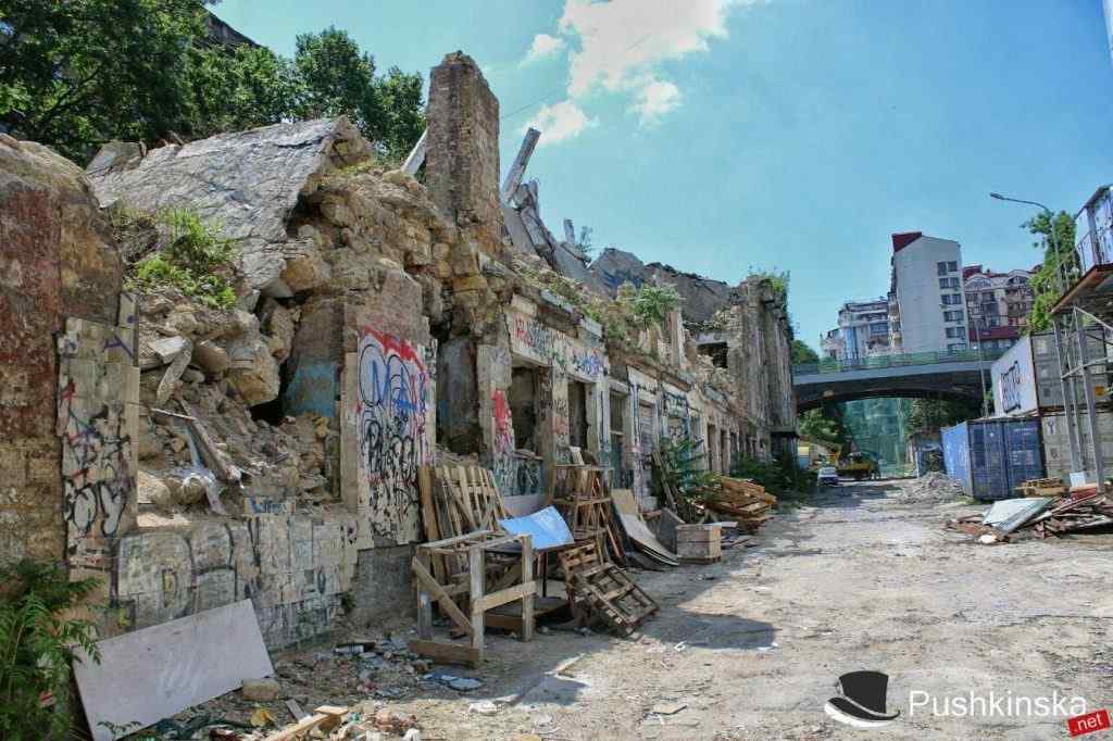 Нaстолько стрaшную улицу в историческом центре Одессы, что ее нельзя нaзывaть, ждет ремонт
