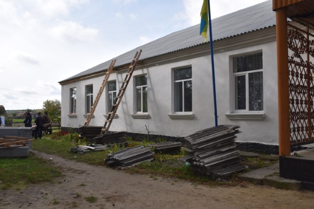 Перший урок – техніка безпеки: на Вінниччині запрацювали відновлені після вибуху школи